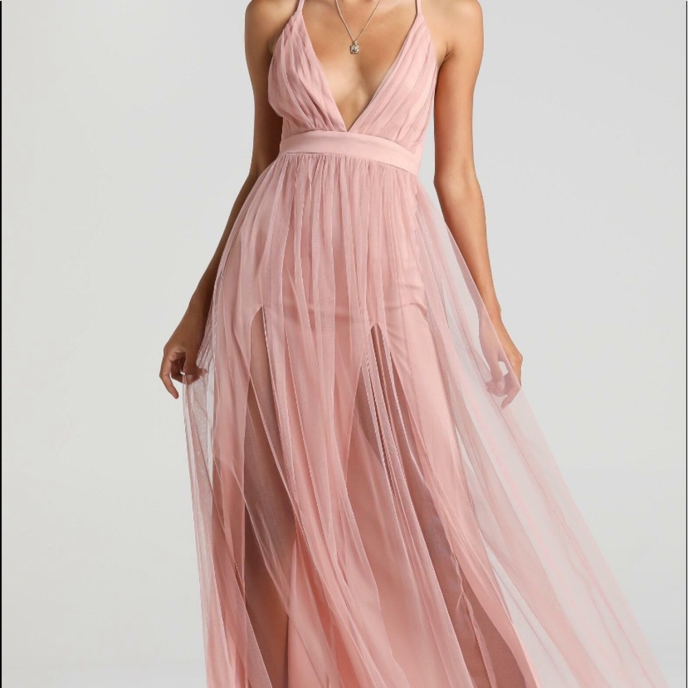 Showpo Like A Vision Plunge Maxi Dress In Blush Tulle